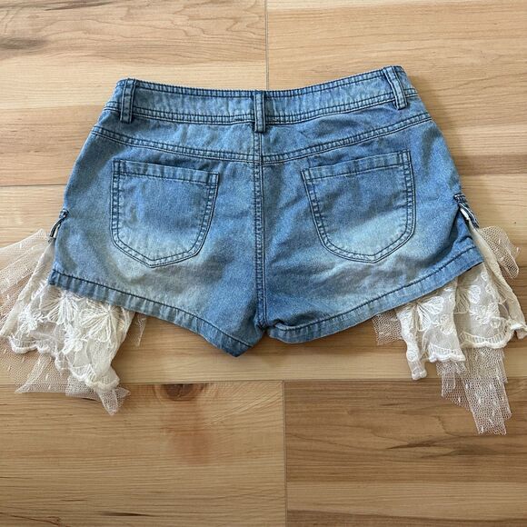 Kids‎ Girls Denim Frill Lace Detail Panda Button Cargo Shorts Size 14-16 - Picture 4 of 5